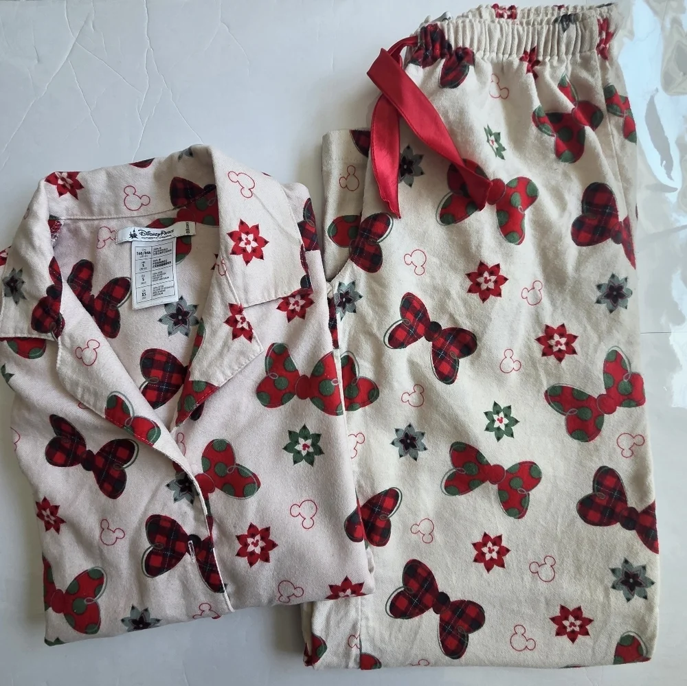 Disney Minnie Mouse Bow Pajama Set - Picture 7 of 10